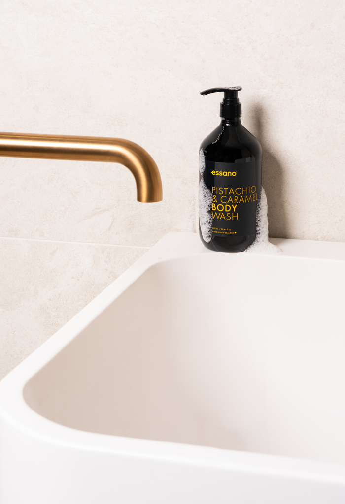 Essano Pistachio & Caramel Body Wash 900ml