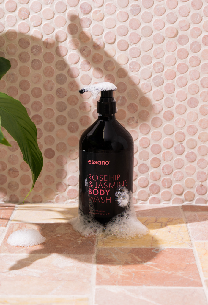 Essano Rosehip & Jasmine Body Wash 900ml
